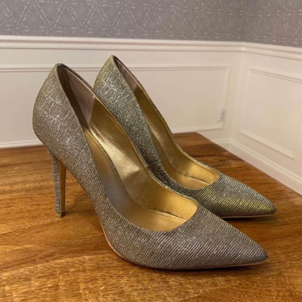 Badgley Mischka pumps